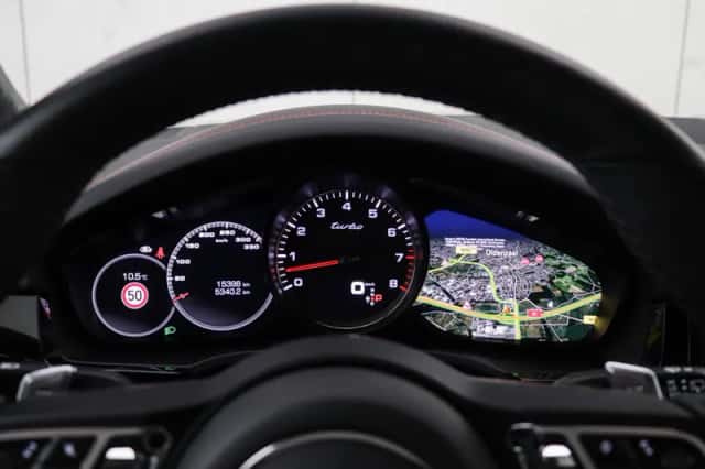 Porsche Cayenne (2018) thumbnail 18