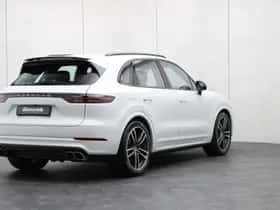 Porsche Cayenne (2018) thumbnail 4