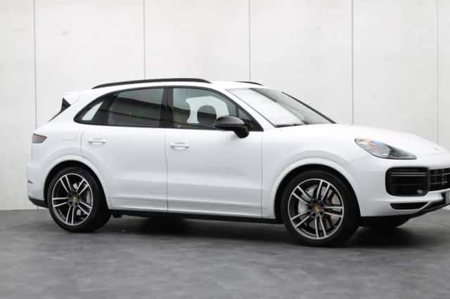Porsche Cayenne (2018) thumbnail 34