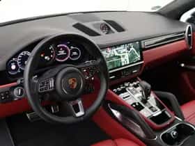 Porsche Cayenne (2018) thumbnail 8