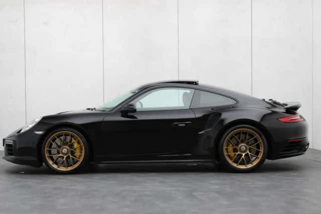 Porsche 911 (2016) thumbnail 2