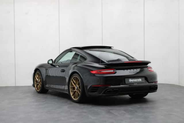 Porsche 911 (2016) thumbnail 3