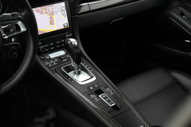 Porsche 911 (2016) thumbnail 24