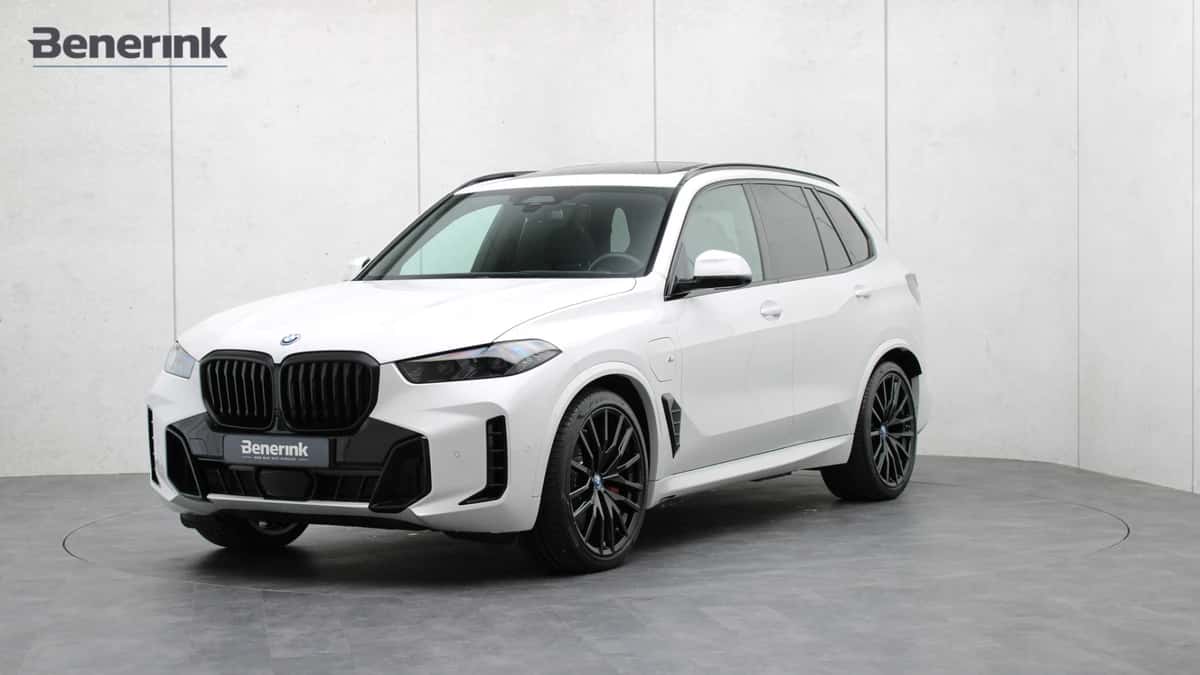 BMW X5 (2025) — foto 1