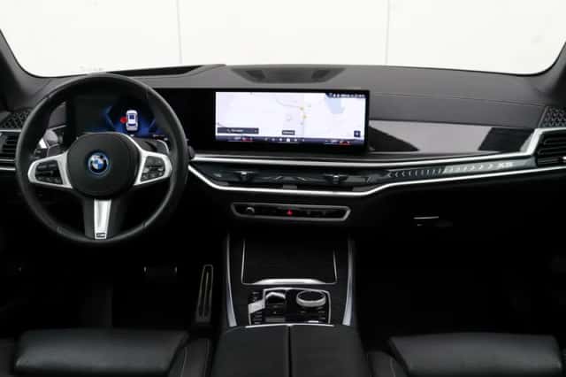 BMW X5 (2025) thumbnail 26