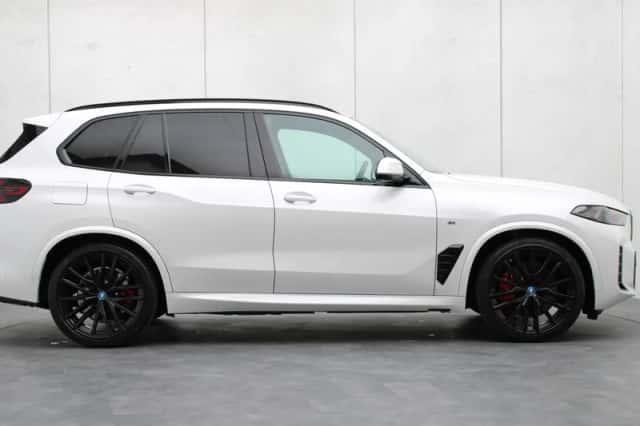 BMW X5 (2025) thumbnail 32