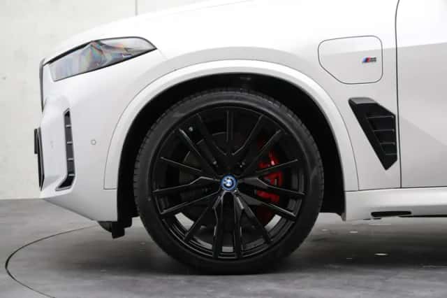 BMW X5 (2025) thumbnail 6