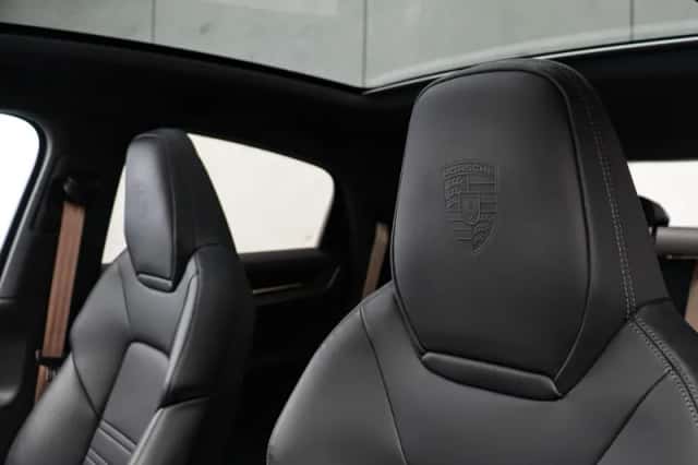 Porsche Cayenne (2024) thumbnail 11