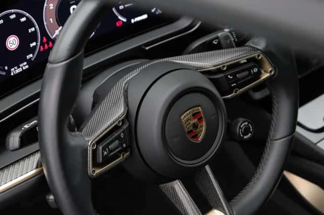 Porsche Cayenne (2024) thumbnail 12