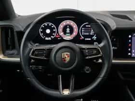 Porsche Cayenne (2024) thumbnail 7