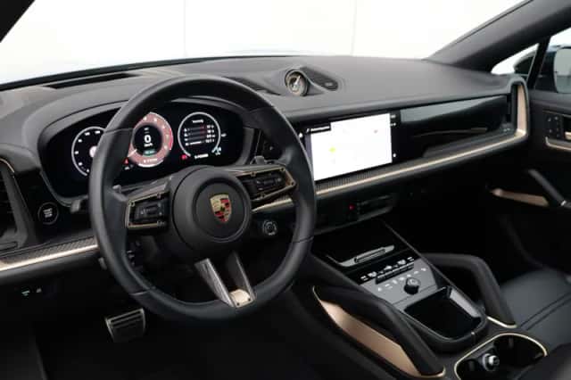 Porsche Cayenne (2024) thumbnail 8