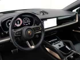 Porsche Cayenne (2024) thumbnail 8