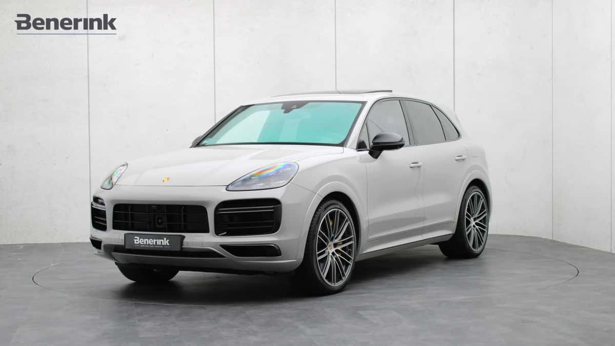Porsche Cayenne (2023) — foto 1