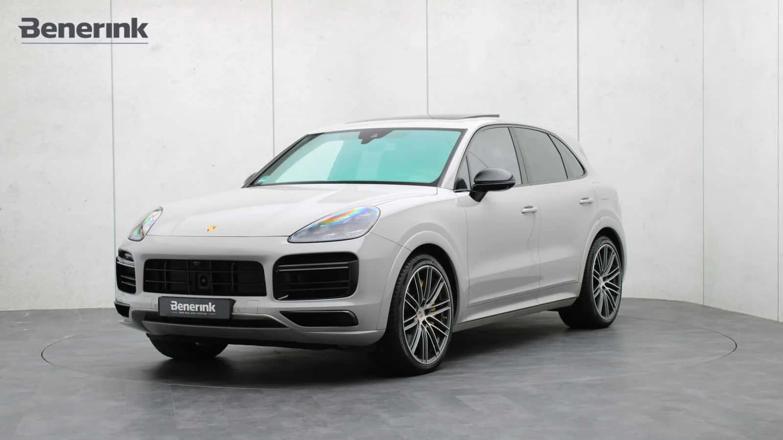 Porsche Cayenne (2023) — foto 1