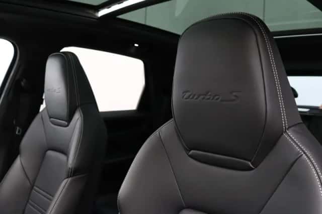 Porsche Cayenne (2023) thumbnail 29