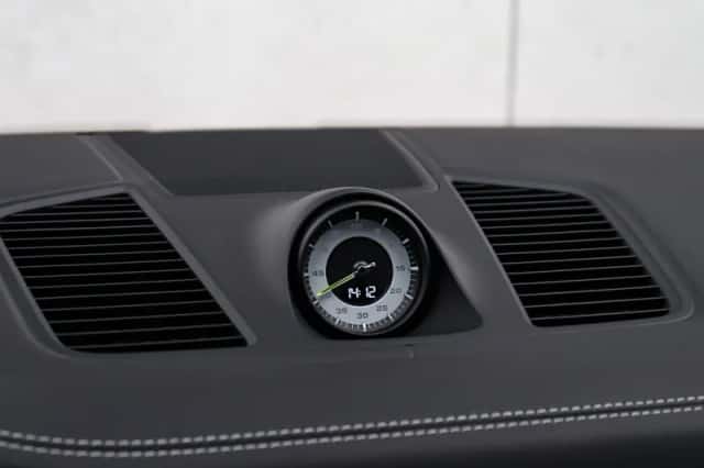 Porsche Cayenne (2023) thumbnail 35