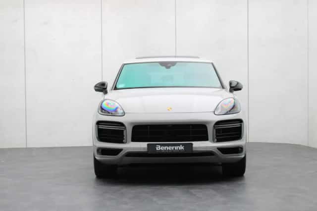 Porsche Cayenne (2023) thumbnail 38