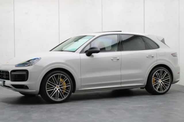 Porsche Cayenne (2023) thumbnail 39
