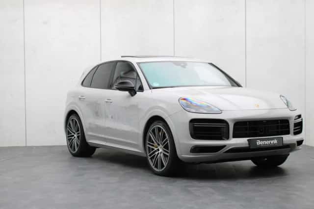 Porsche Cayenne (2023) thumbnail 45