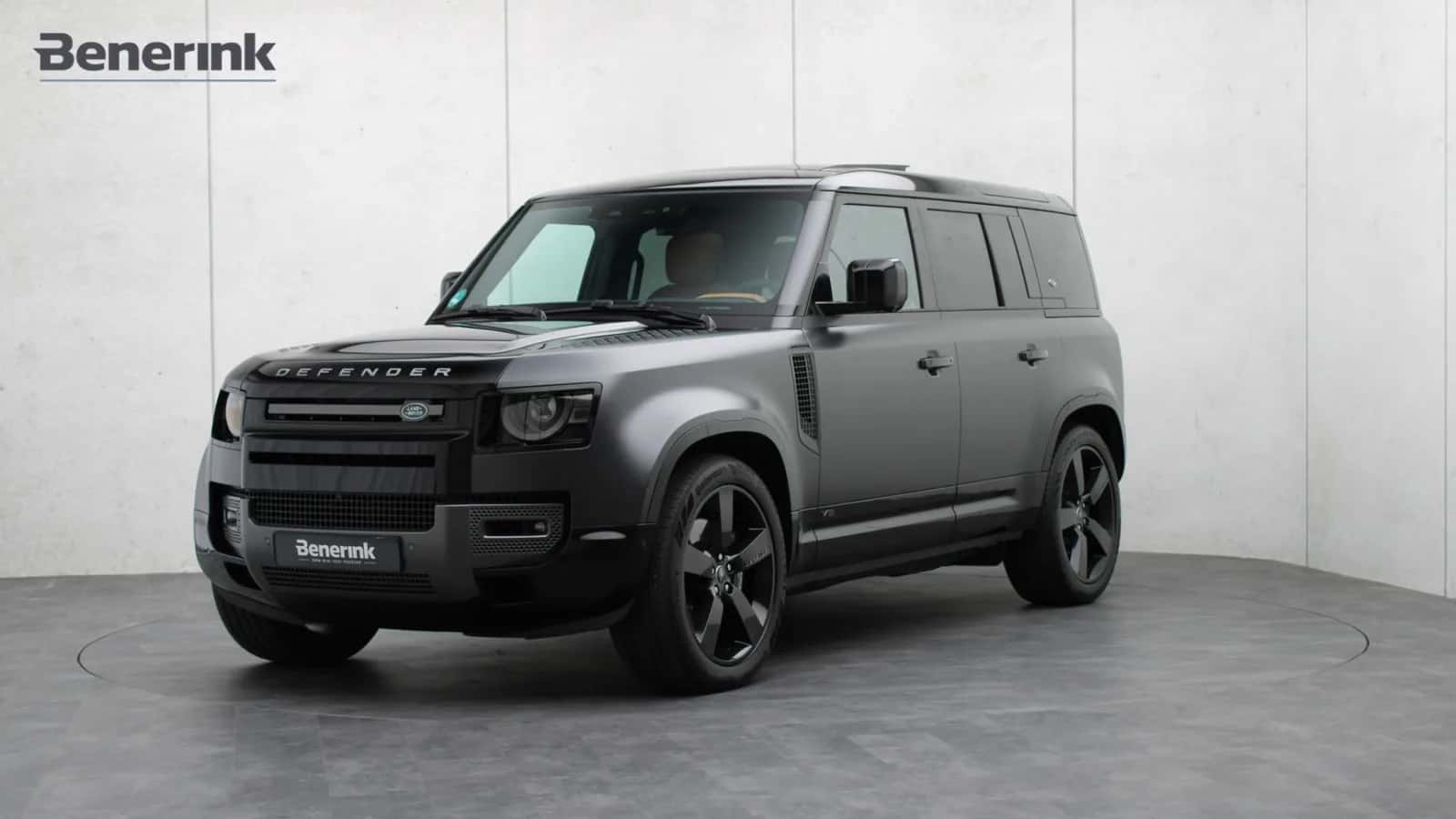 Land Rover Defender (2023) — foto 1