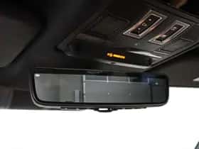 Land Rover Defender (2023) thumbnail 18