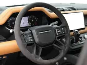 Land Rover Defender (2023) thumbnail 21