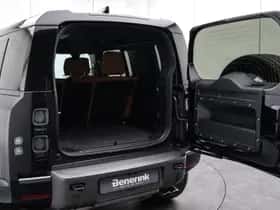 Land Rover Defender (2023) thumbnail 29