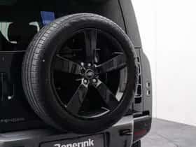 Land Rover Defender (2023) thumbnail 30