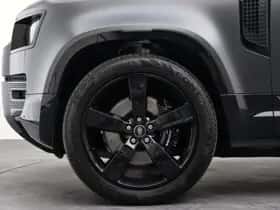 Land Rover Defender (2023) thumbnail 6