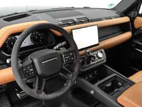 Land Rover Defender (2023) thumbnail 8