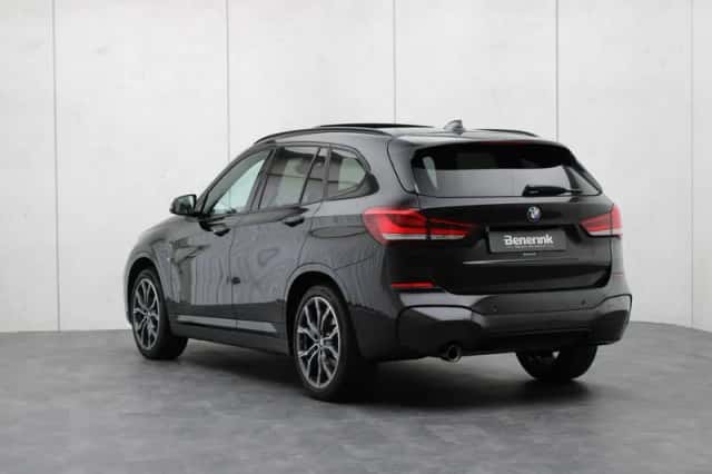 BMW X1 (2021) thumbnail 3