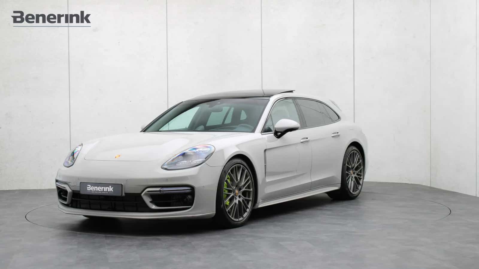 Porsche Panamera (2023) — foto 1