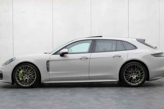 Porsche Panamera (2023) thumbnail 2