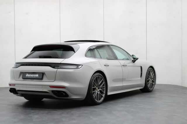Porsche Panamera (2023) thumbnail 4