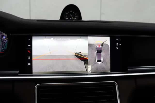 Porsche Panamera (2023) thumbnail 31
