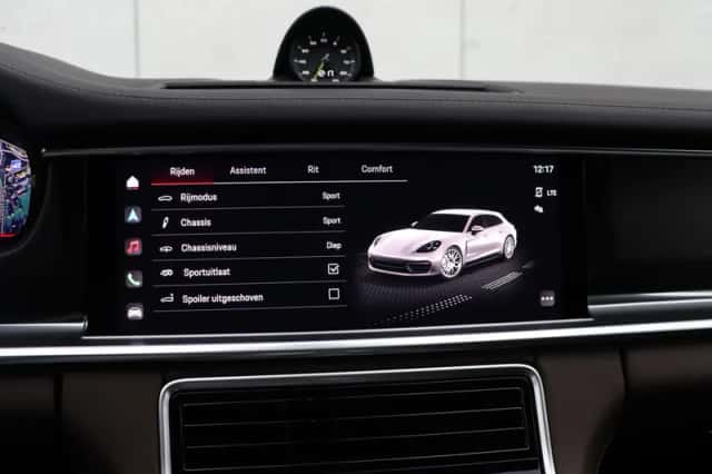 Porsche Panamera (2023) thumbnail 32