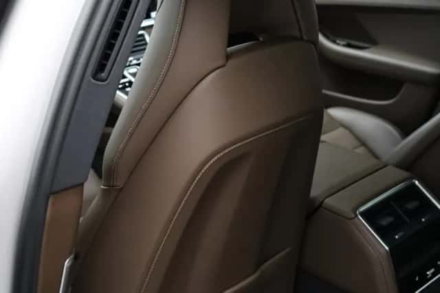 Porsche Panamera (2023) thumbnail 36
