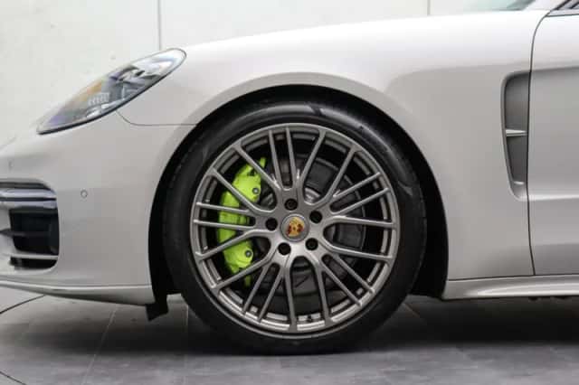 Porsche Panamera (2023) thumbnail 6