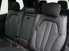 BMW X7 (2022) thumbnail 11