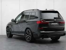 BMW X7 (2022) thumbnail 3