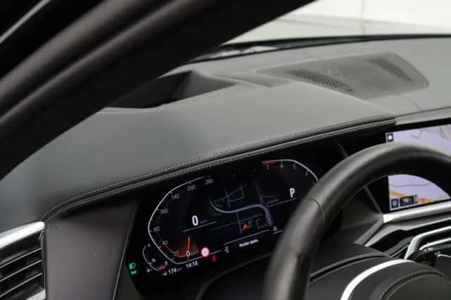 BMW X7 (2022) thumbnail 22