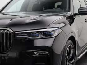 BMW X7 (2022) thumbnail 24