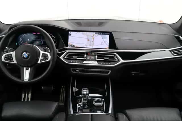 BMW X7 (2022) thumbnail 39