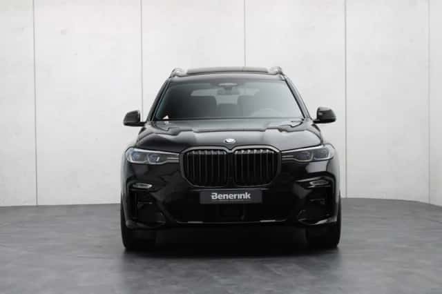 BMW X7 (2022) thumbnail 41
