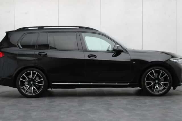 BMW X7 (2022) thumbnail 45