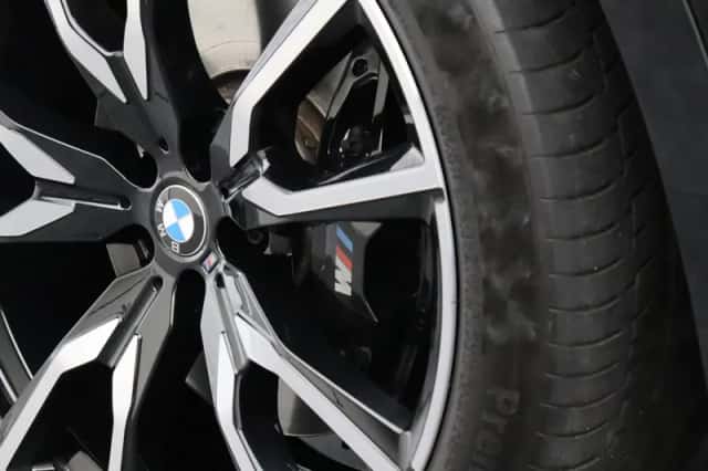 BMW X7 (2022) thumbnail 7