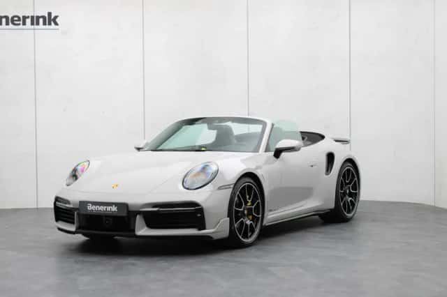 Porsche 911 (2023) thumbnail 1