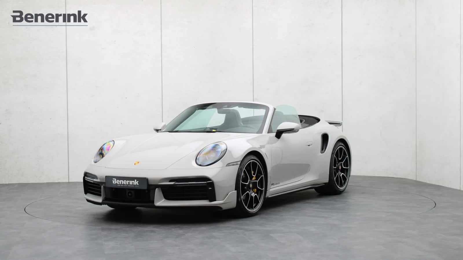Porsche 911 (2023) — foto 1