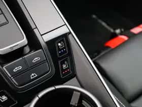 Porsche 911 (2023) thumbnail 11