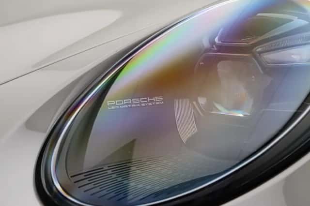 Porsche 911 (2023) thumbnail 16